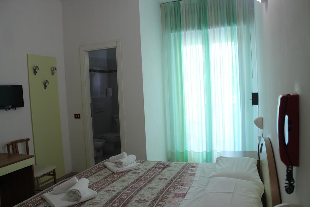 Hotel Santini Rímini Habitación foto